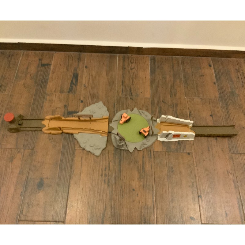 Hot Wheels + Cars salto tractores