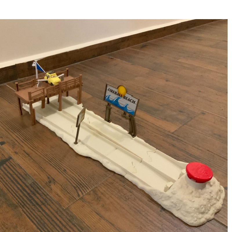 Hot Wheels + Cars pista playa 3