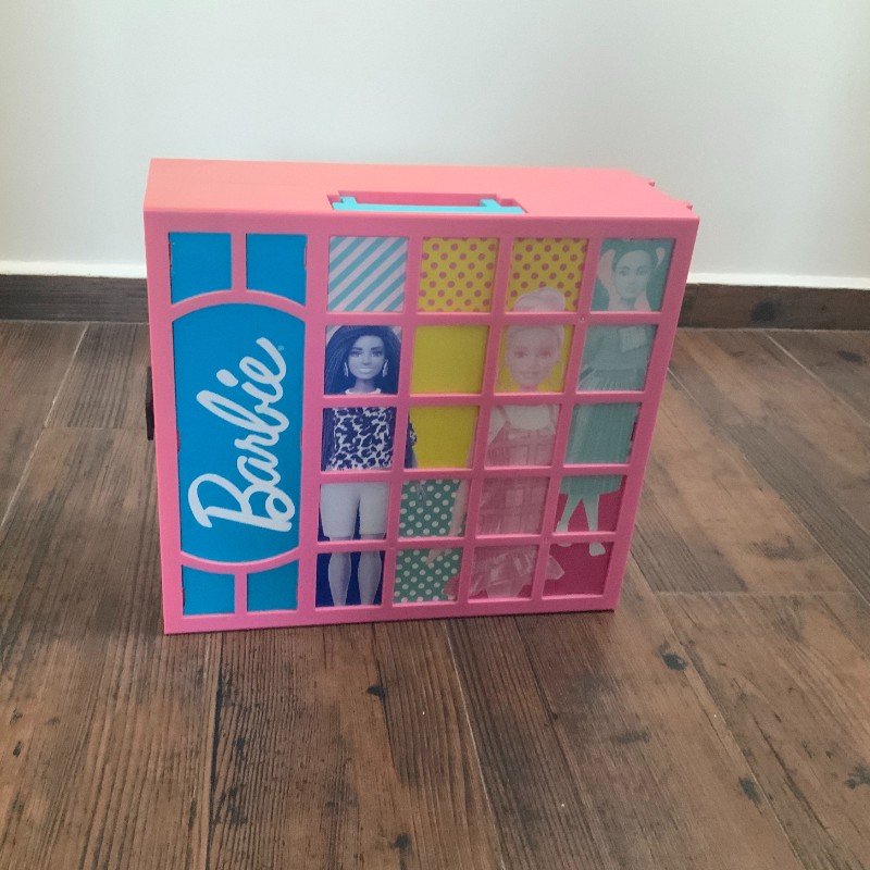 Clóset Barbie 2